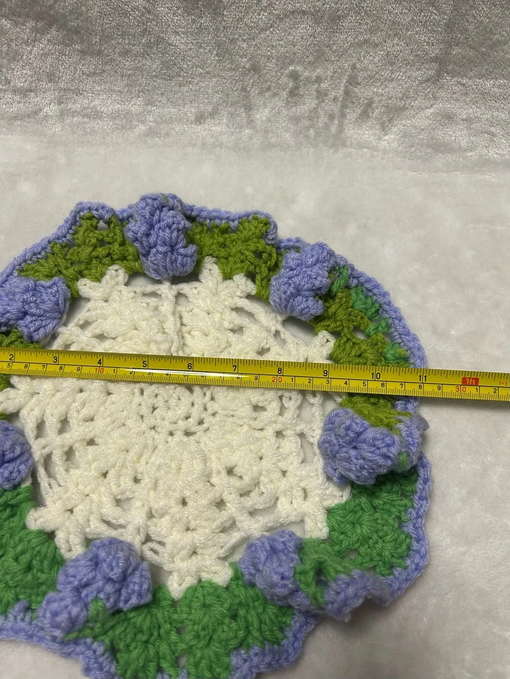 Accents | Vintage Crochet Round Doily Green White Three Dimensional ...